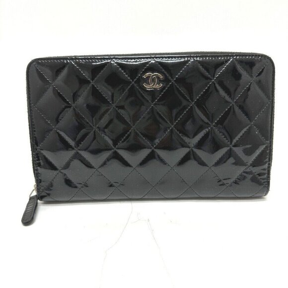 CHANEL Matelasse round Long Wallet Patent calf leather Black - Picture 1 of 16
